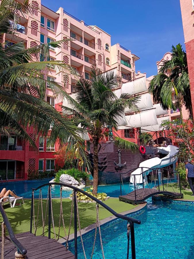 Seven Seas Condo Resort Beautiful Location ジョムティエンビーチ エクステリア 写真