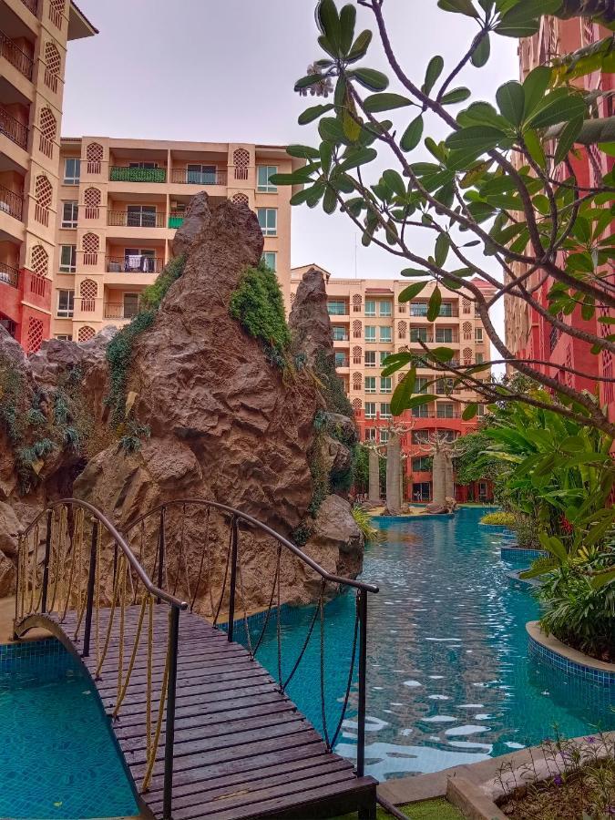 Seven Seas Condo Resort Beautiful Location ジョムティエンビーチ エクステリア 写真