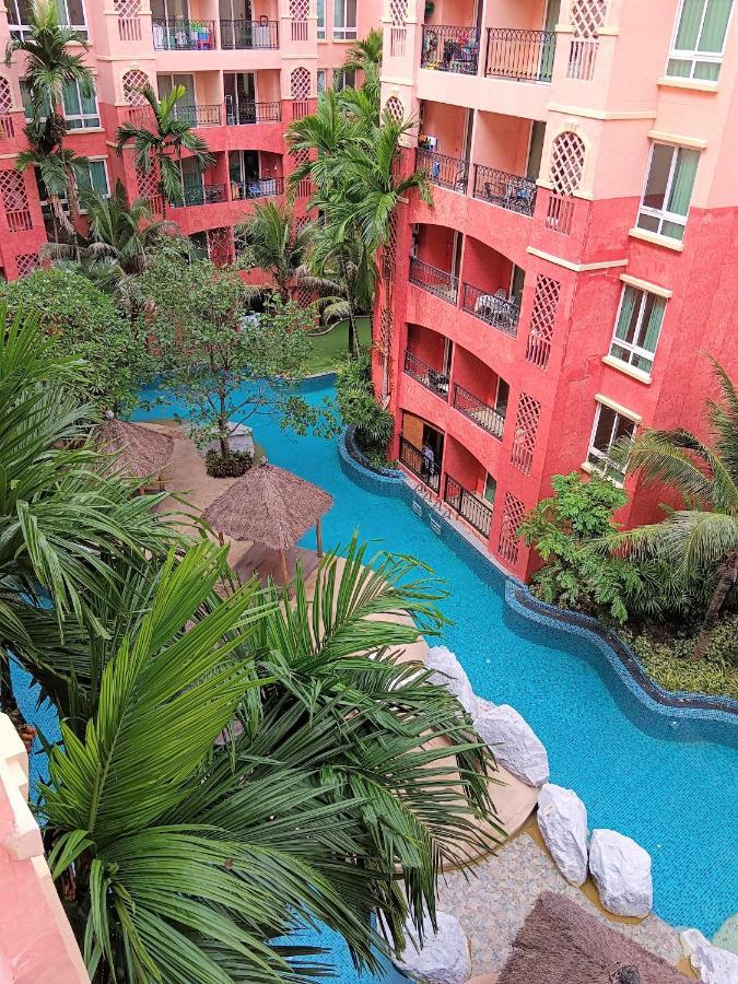 Seven Seas Condo Resort Beautiful Location ジョムティエンビーチ エクステリア 写真